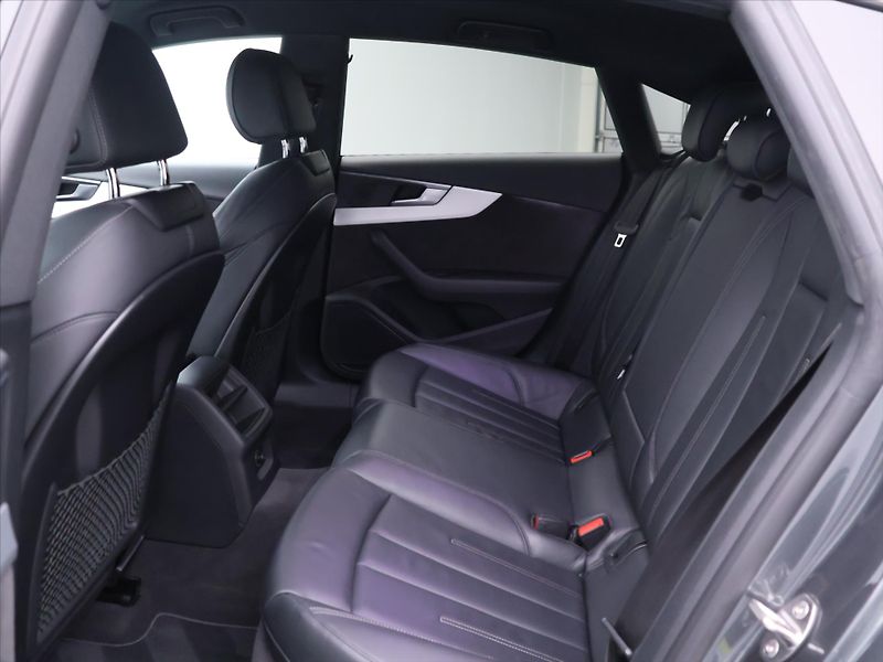 Audi A5 3.0 TDI 210kW quattro DPH CZ - fotka 16 z 41