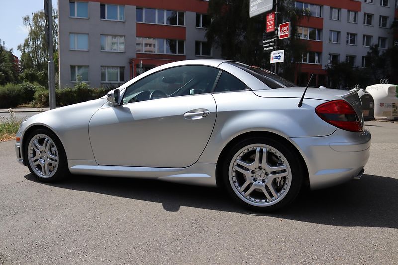 Mercedes-Benz SLK 55 AMG - fotka 15 z 50
