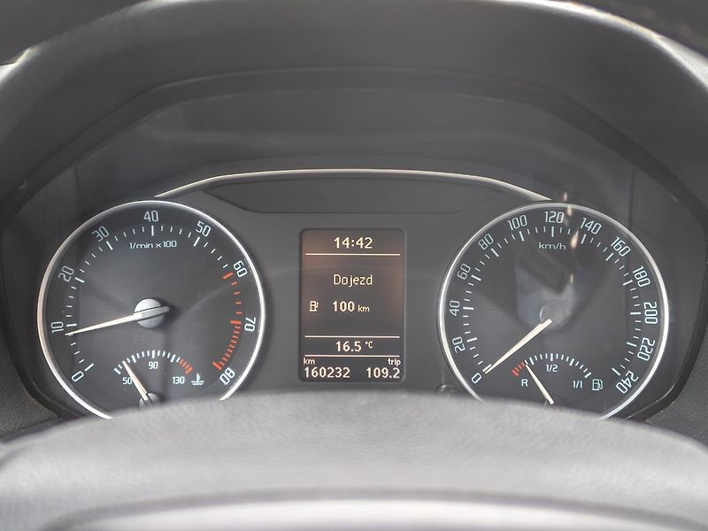 Škoda Octavia (2009) 1.8TSI 118KW 4x4 – 2x KOLA - fotka 18 z 45