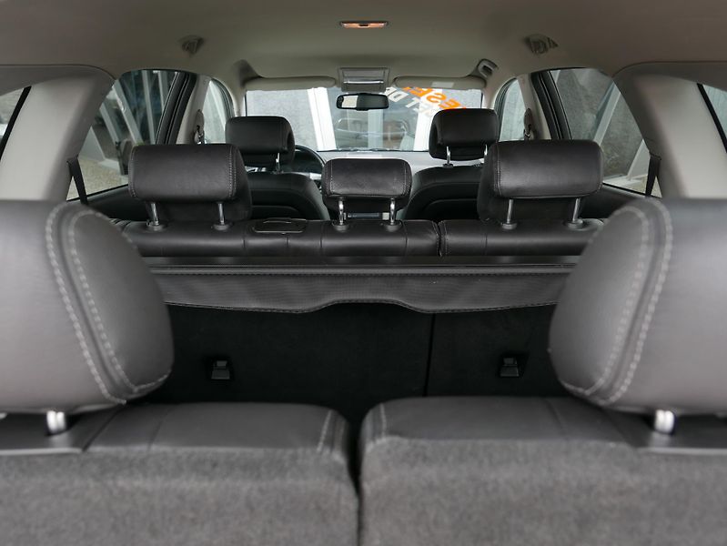 Chevrolet Captiva 2,2 Td 120kW Navi REZERVACE - fotka 13 z 35