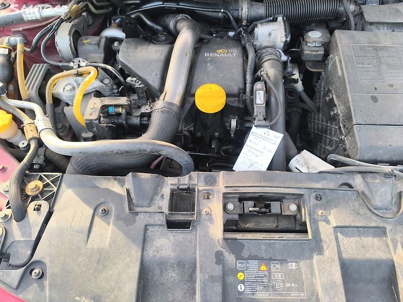 Renault Mégane KRÁSNÝ,VÝBAVA,95TKM,SERVISKA - fotka 22 z 26