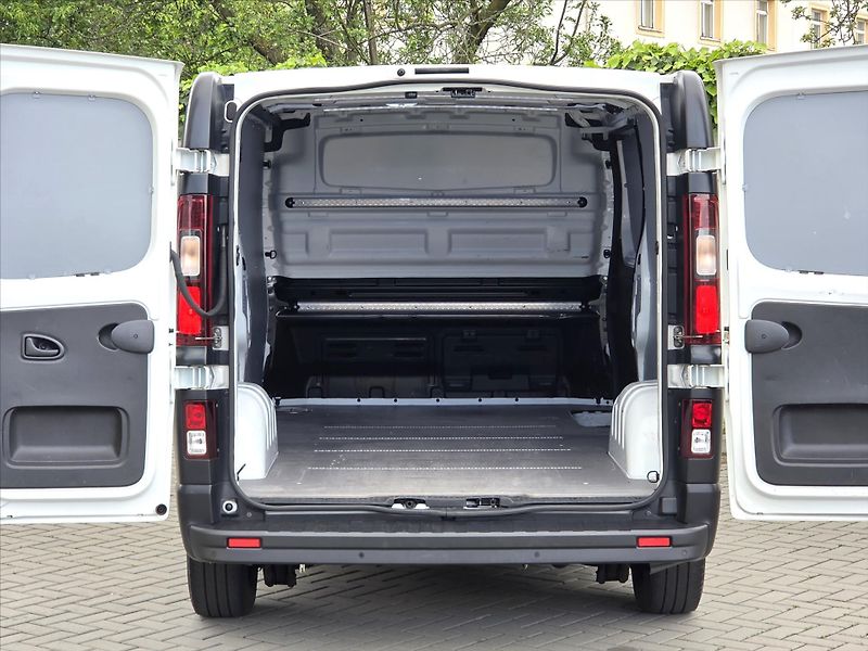 Renault Trafic 2,0 dCi 107kW A/T L2H1 Cool 1. - fotka 14 z 16
