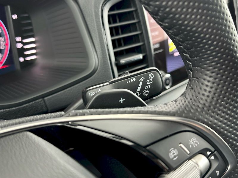 Škoda Karoq (2025) DSG 1.5TSI 110kW SportLine - fotka 25 z 32