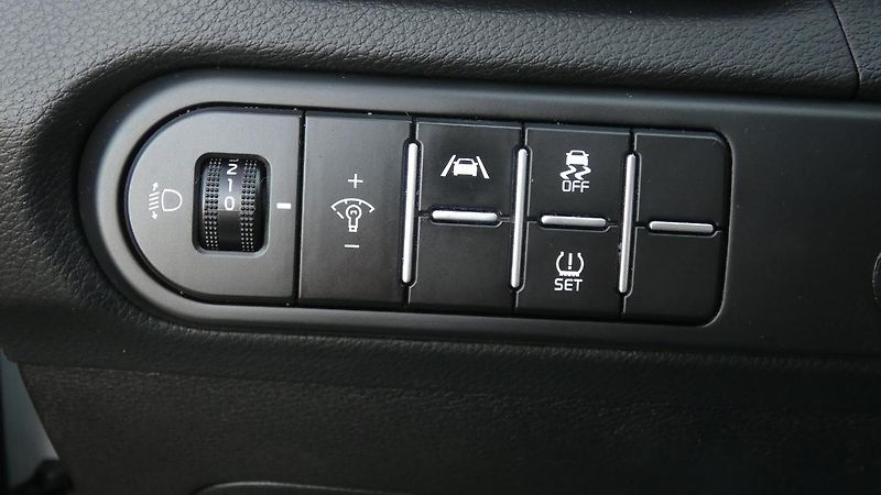 Kia Ceed 1.5 T-GDI TOP - fotka 10 z 23