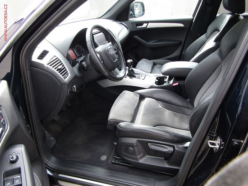Audi Q5 (2009) 2.0 TFSi quattro, S-line - fotka 9 z 18