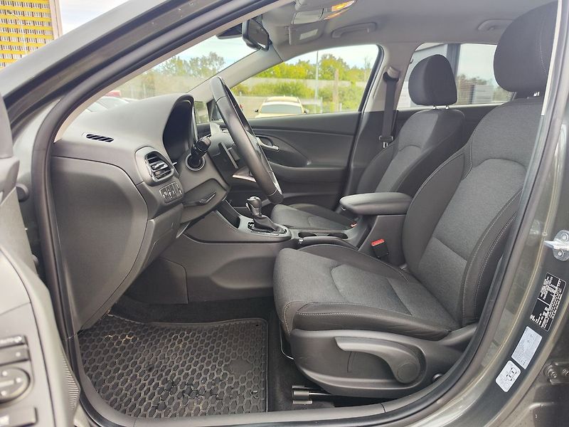 Hyundai i30 1.0 T-GDI/88kW Smart Navi DCT - fotka 13 z 33