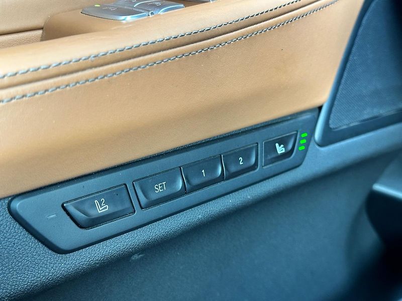 BMW Řada 7 740D xDrive Executive Pro - fotka 22 z 24