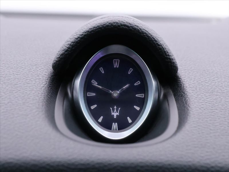 Maserati Ghibli 3,0 i 302kw 4X4 Q4 - fotka 25 z 40