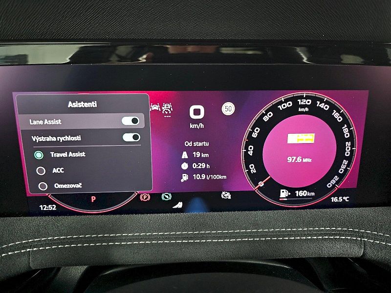 Škoda Superb (2025) 2.0TSi 195kW 4X4 SPORTLINE WEB - fotka 12 z 34