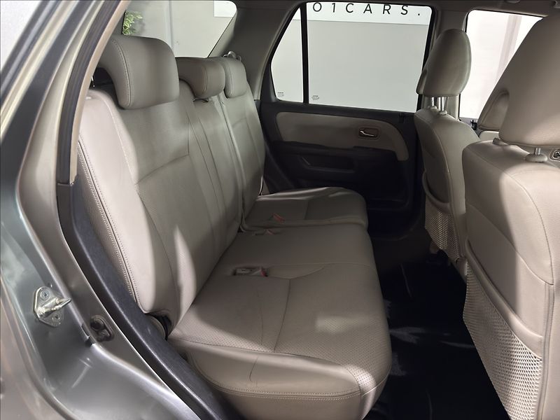 Honda CR-V 2,2   CTDI 4X4 EXCLUSIVE TZ - fotka 21 z 32
