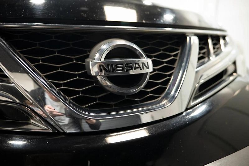 Nissan Murano 2.5 DCI 140 kW 4X4 - fotka 26 z 35