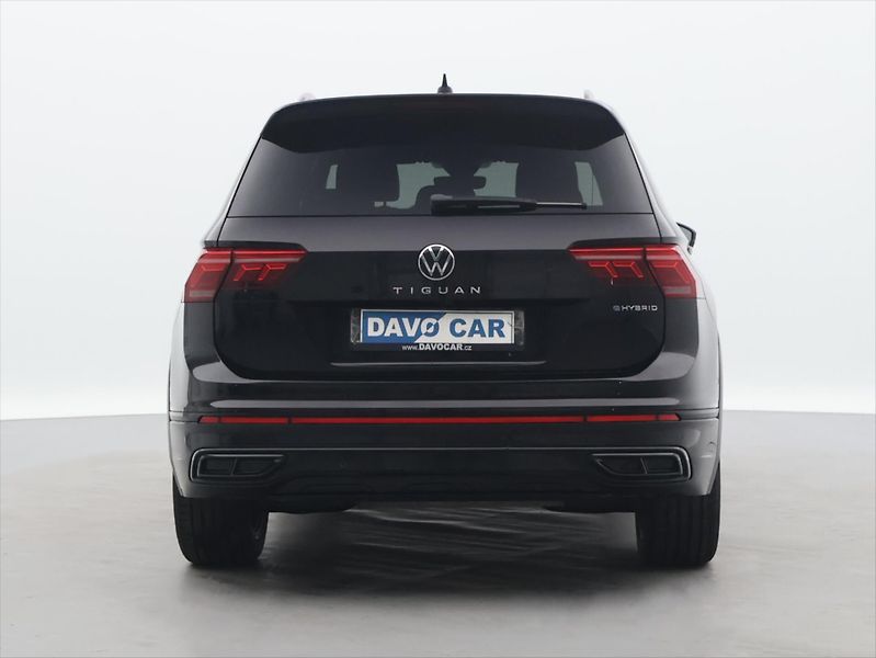 Volkswagen Tiguan 1,4 TSI PHEV 180kW R-Line DPH - fotka 6 z 33
