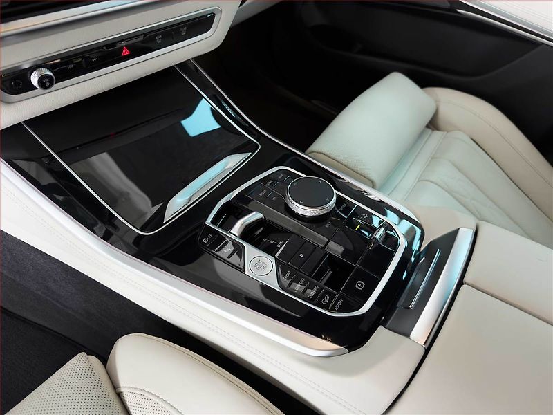 BMW X5 (2025) xDrive30d - fotka 19 z 21