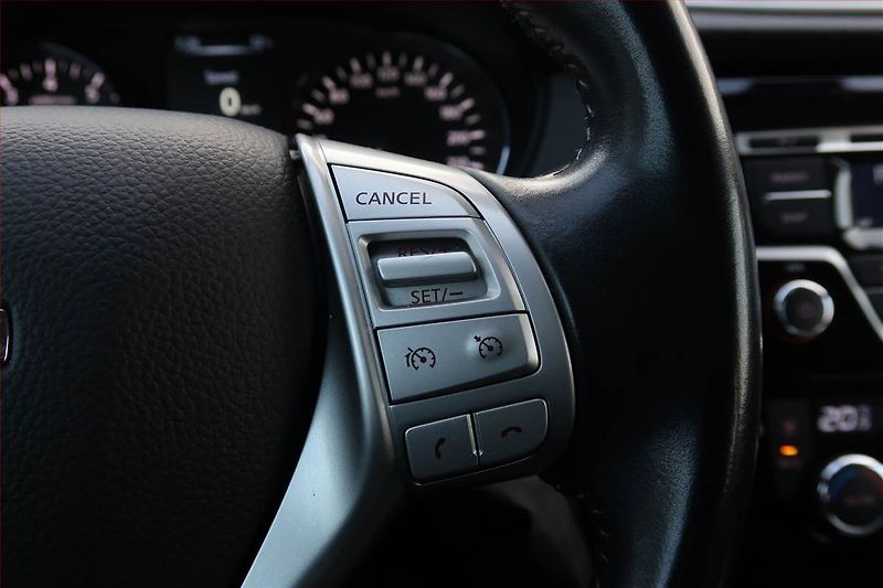 Nissan Qashqai (2017) 1.2 DIG-T, ČR,1.maj - fotka 17 z 17