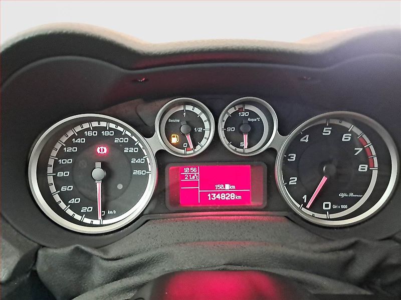 Alfa Romeo MiTo (2011) 1.4 MultiAir - fotka 11 z 17