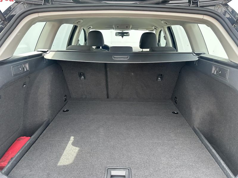 Volkswagen Golf (2018) 1.0TSI ser.knížka nová TK - fotka 13 z 27