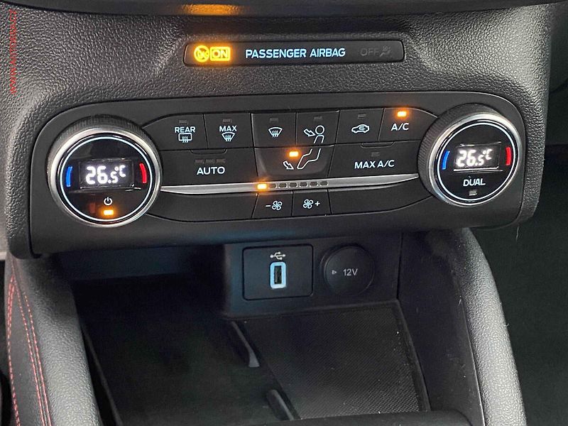 Ford Focus (2020) 1.5 TDCi, ST-Line, AT, TZ - fotka 16 z 20