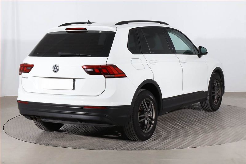 Volkswagen Tiguan (2019) 1.5 TSI, Tempomat - fotka 5 z 20