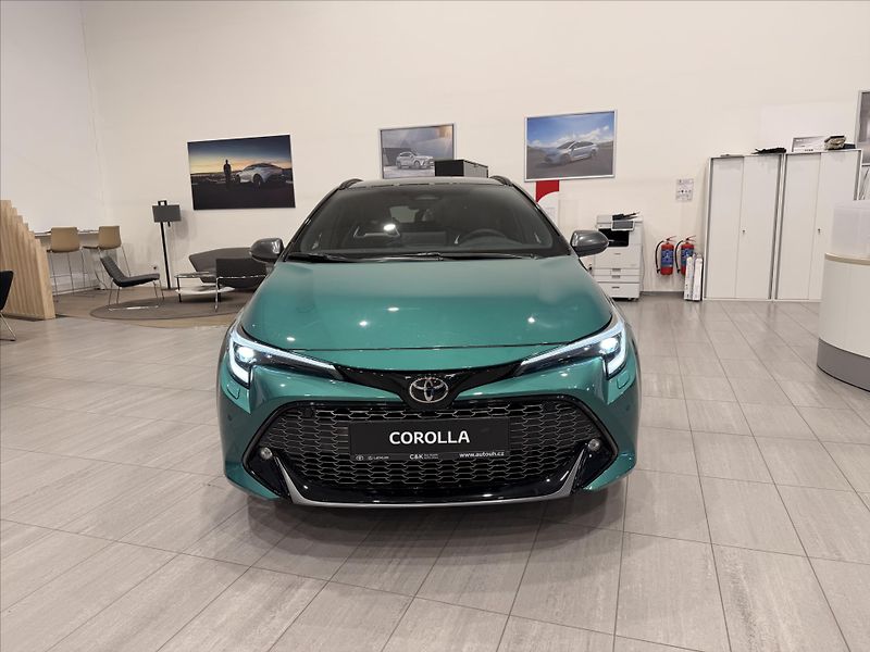 Toyota Corolla (2025) 1,8 Hybrid (140k) GR Sport - fotka 2 z 12