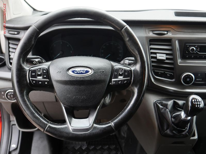 Ford Transit Custom (2018) 2.0TDCi L2 6míst, ČR, TREND - fotka 12 z 15