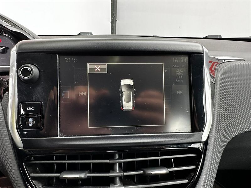 Peugeot 2008 1,2 i 60kW PureTech, ČR,1.maj - fotka 27 z 35