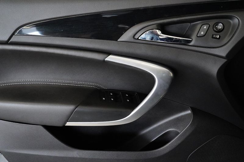 Opel Insignia - fotka 12 z 29