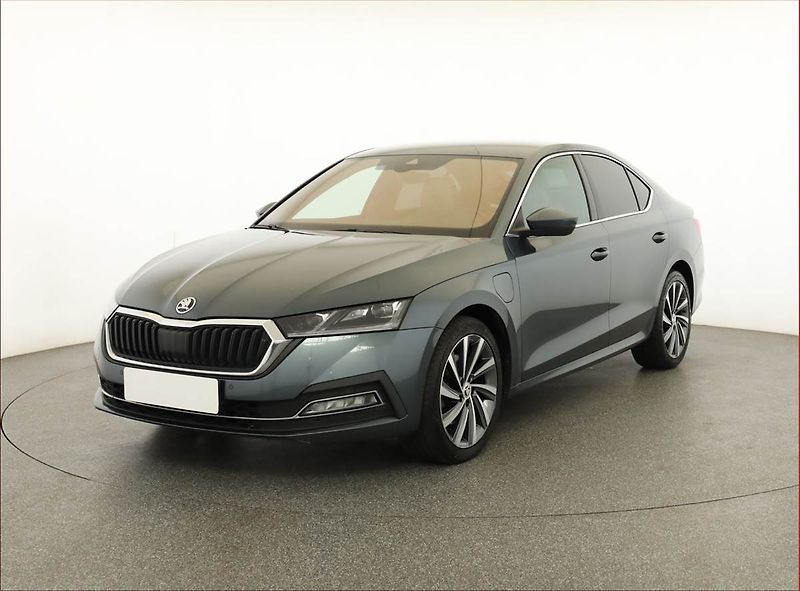 Škoda Octavia (2020) Style 1.4 TSI iV, Automat - fotka 2 z 21
