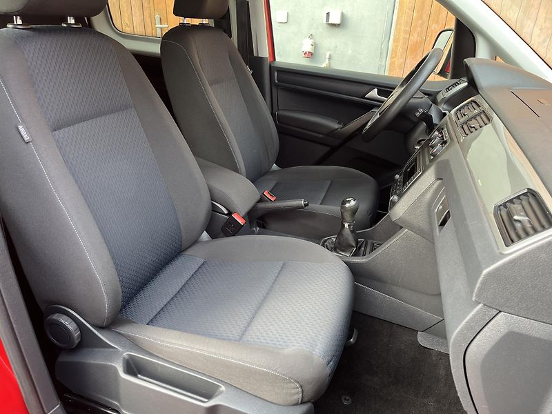 Volkswagen Caddy (2016) MAXI 2,0TDi 7míst ROZVODY - fotka 17 z 21