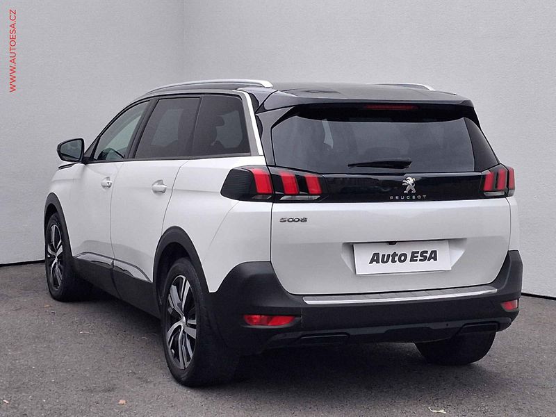 Peugeot 5008 (2019) 1.5 HDi 7míst, Allure, AT - fotka 6 z 17