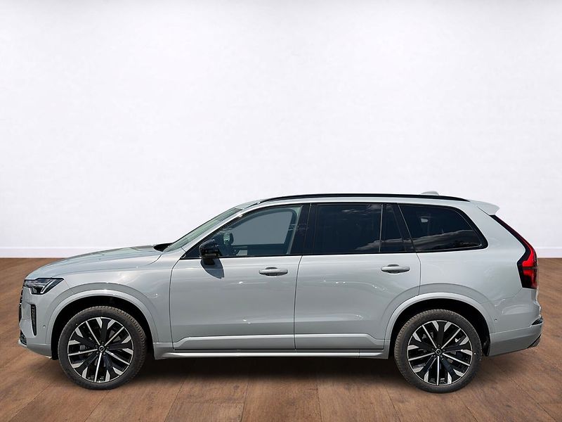 Volvo XC90 PLUS B5, 360°, VZDUCH - fotka 2 z 24