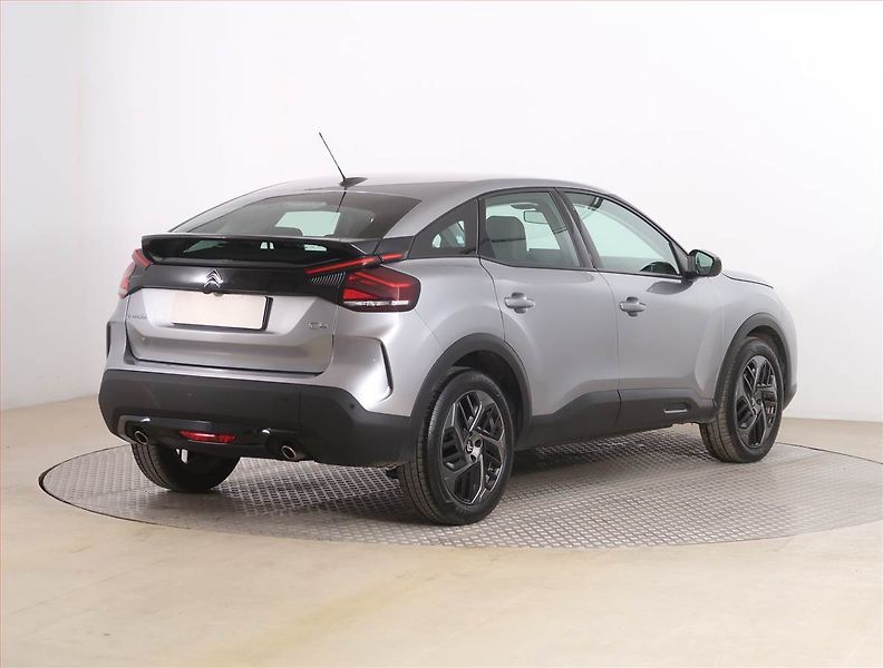 Citroën C4 (2023) Feel 1.2 PureTech, Automat - fotka 5 z 18