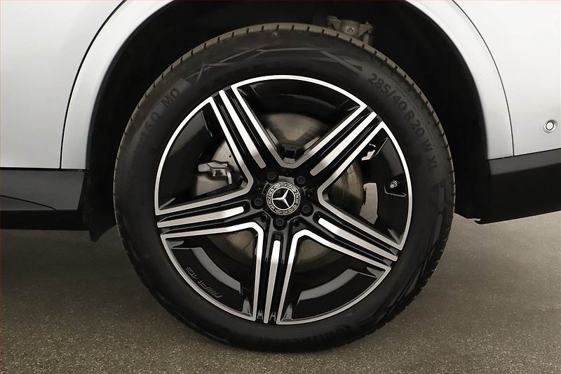 Mercedes-Benz GLC (2025) 300 de 4MATIC, AMG LINE - fotka 12 z 28
