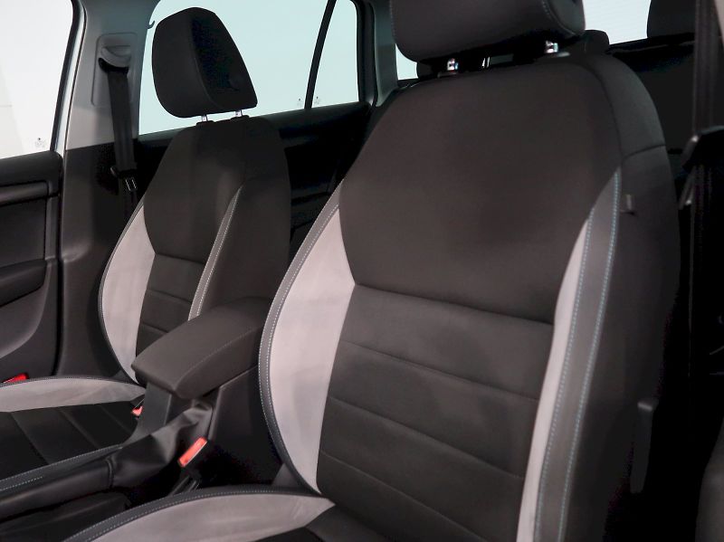 Škoda Octavia (2016) JOY 2.0TDI 110kW 4X4 TAŽNÉ XEN - fotka 11 z 34