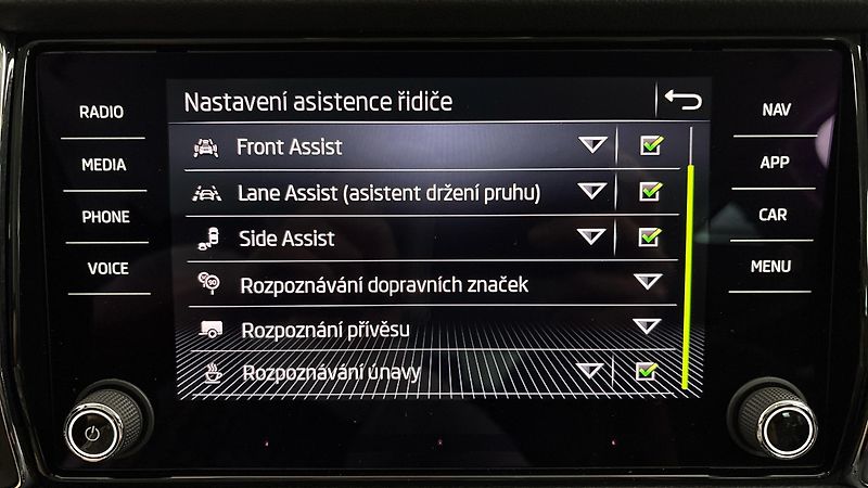 Škoda Kodiaq 2.0 TSI DSG 4x4 L&K - fotka 30 z 34