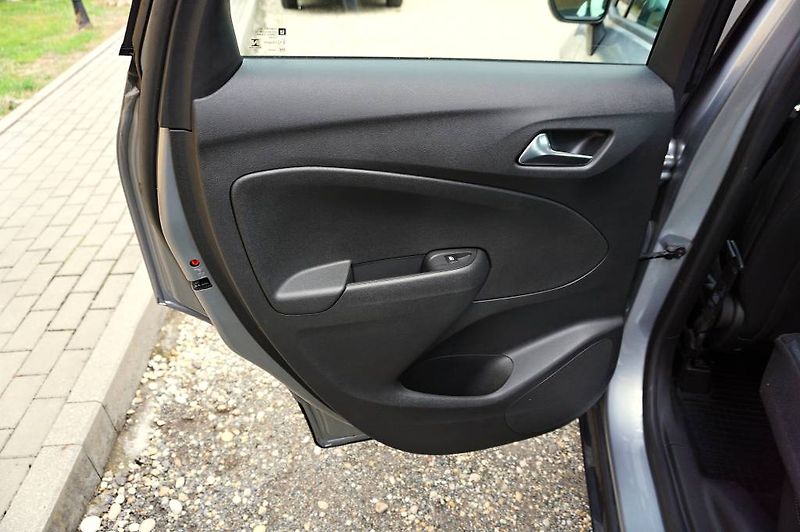 Opel Crossland X (2021) 1,2i 61 kW - fotka 20 z 43