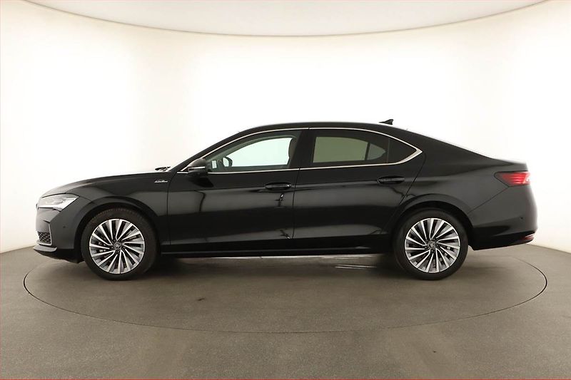 Škoda Superb (2025) 2.0 TSI, LAURIN&KLEMENT, DPH - fotka 3 z 21