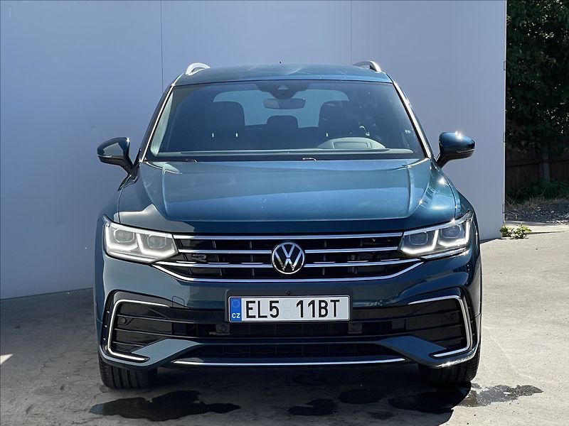 Volkswagen Tiguan 1,4 TSI PHEV DSG R-Line TAŽNÉ - fotka 22 z 25