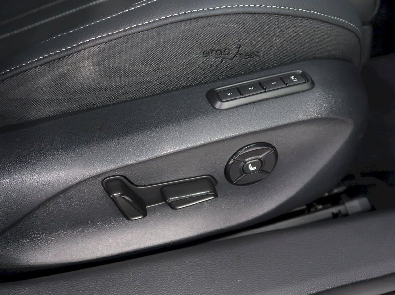 Škoda Superb (2026) SPORTLINE 2.0TDI 142KW 4x4 DSG - fotka 15 z 46