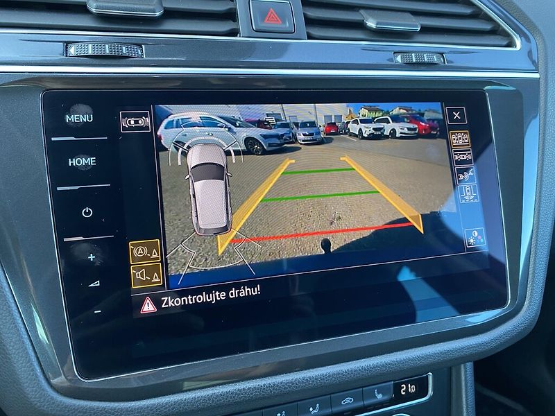 Volkswagen Tiguan 2,0 BiTDI 4Mot Highline DSG - fotka 18 z 27