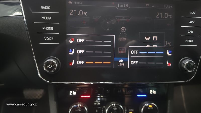 Škoda Superb (2019) Canton,Virtual,Webasto,Masáž - fotka 32 z 36