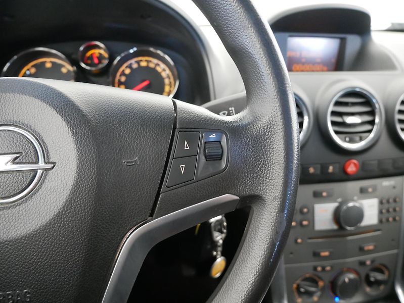 Opel Antara - fotka 16 z 22