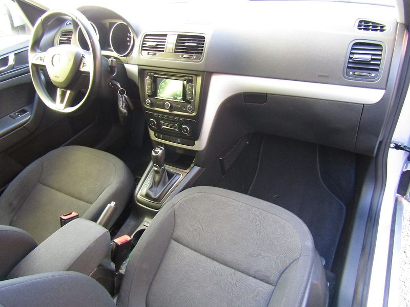 Škoda Yeti (2014) 1.6 TDI 77kW DSG - fotka 14 z 38