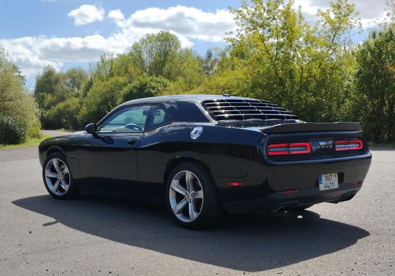 Dodge Challenger (2018) HEMI 5,7 manuál - fotka 2 z 20