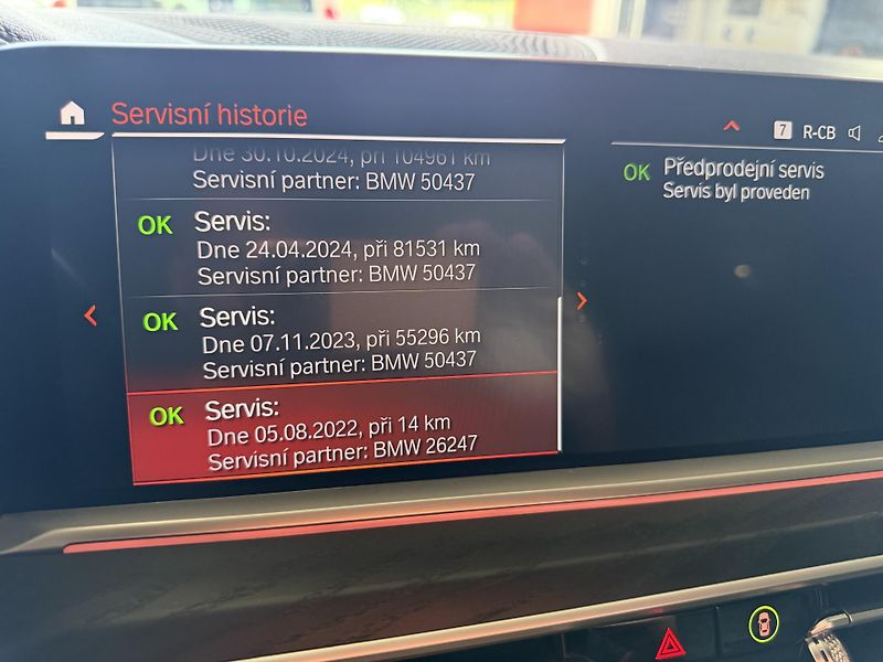 BMW X7 (2022) 40XD 250kW M-PAKET R22 CZ TOP! - fotka 46 z 48