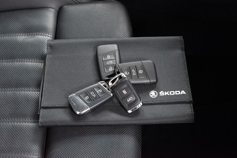 Škoda Kodiaq TDI 147kW L&K*TAŽNÉ*WEBASTO*ČR - fotka 42 z 52