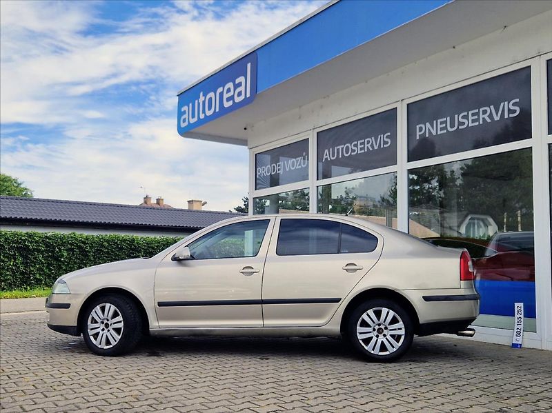 Škoda Octavia 2,0 TDi 103kW AC NOVÝ OLEJ - fotka 2 z 31