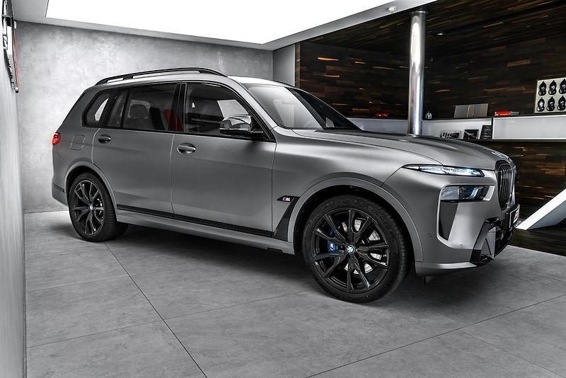 BMW X7 M60i Individual Masáže - fotka 4 z 32