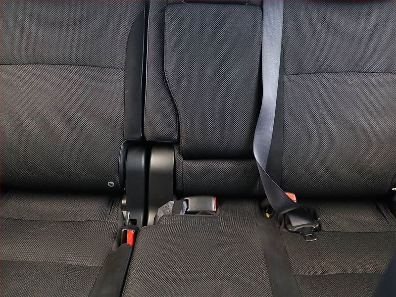 Peugeot 4007 (2007) 2.2 HDI, 4X4, Park. senzory - fotka 8 z 16