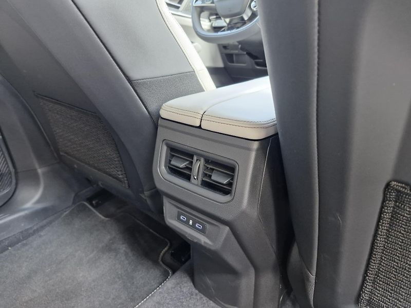 Renault Espace (2026) Iconic full hybrid E-Tech 200  - fotka 13 z 13
