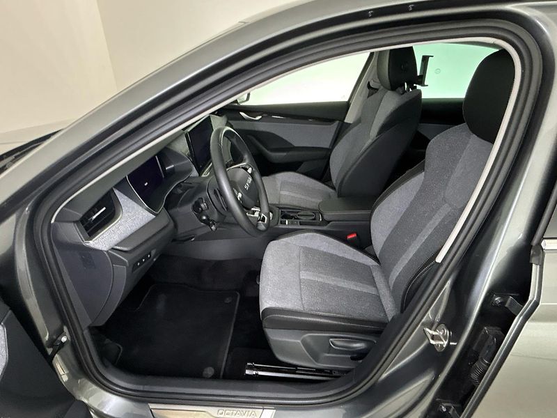 Škoda Octavia Top Selection DSG - fotka 7 z 29